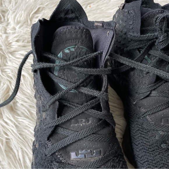 Nike LeBron 17 Global Currency Black Textured Lace Up Basketball Sneakers Sz 11 - Picture 5 of 10